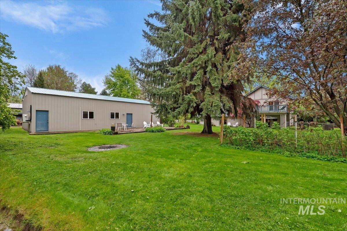 823 W Hialeah Dr, Eagle, Idaho 83616-4778, 4 Bedrooms, 2.5 Bathrooms, Residential For Sale, Price $1,300,000,MLS 98983479