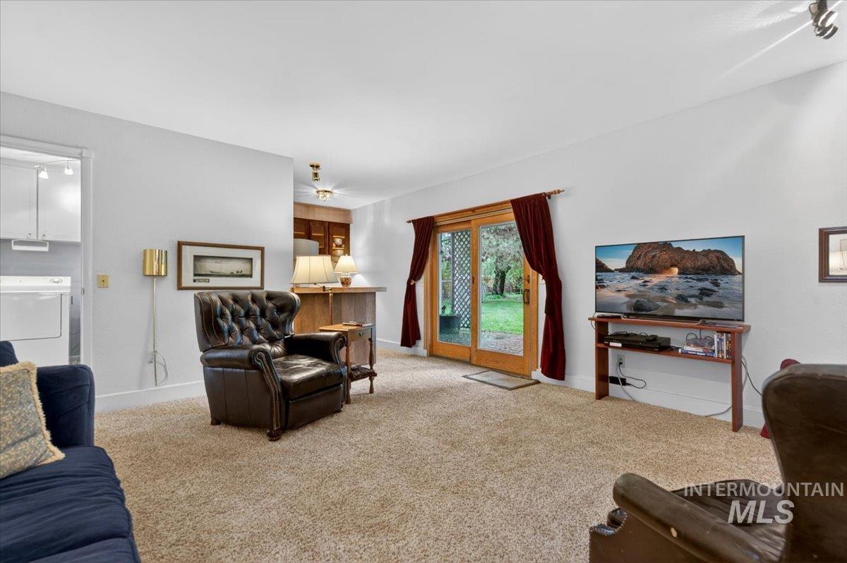 823 W Hialeah Dr, Eagle, Idaho 83616-4778, 4 Bedrooms, 2.5 Bathrooms, Residential For Sale, Price $1,300,000,MLS 98983479