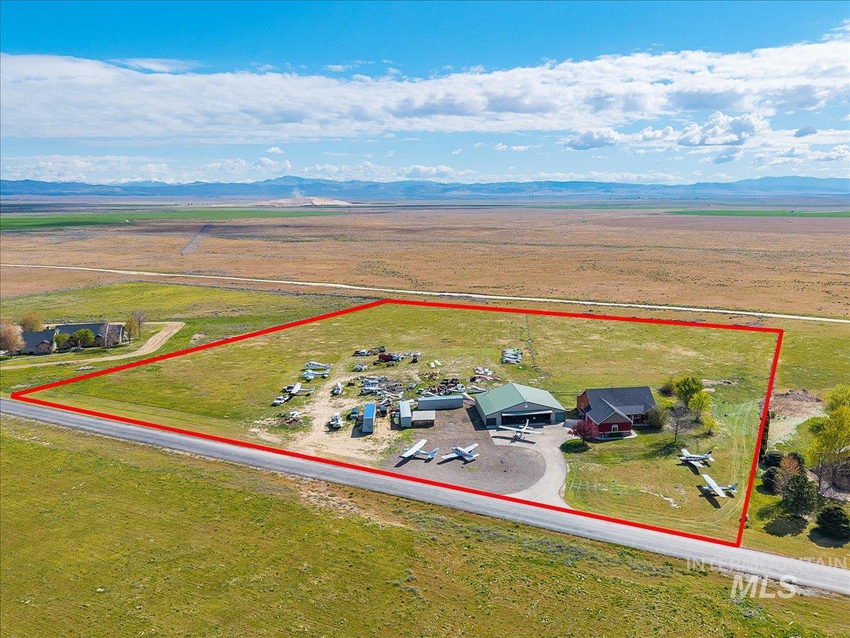 11850 Touch N Go Ave, Boise, Idaho 83716, 4 Bedrooms, 3 Bathrooms, Residential For Sale, Price $979,000,MLS 98983481