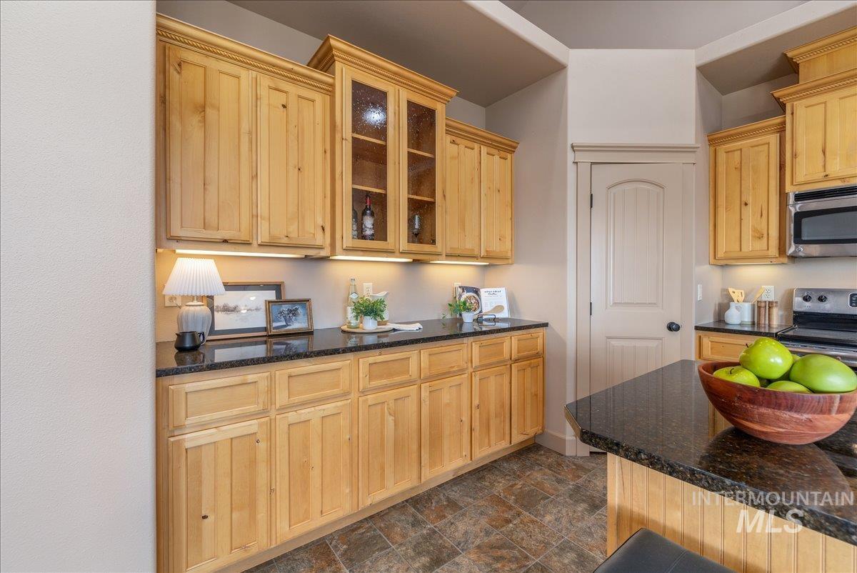 11850 Touch N Go Ave, Boise, Idaho 83716, 4 Bedrooms, 3 Bathrooms, Residential For Sale, Price $979,000,MLS 98983481