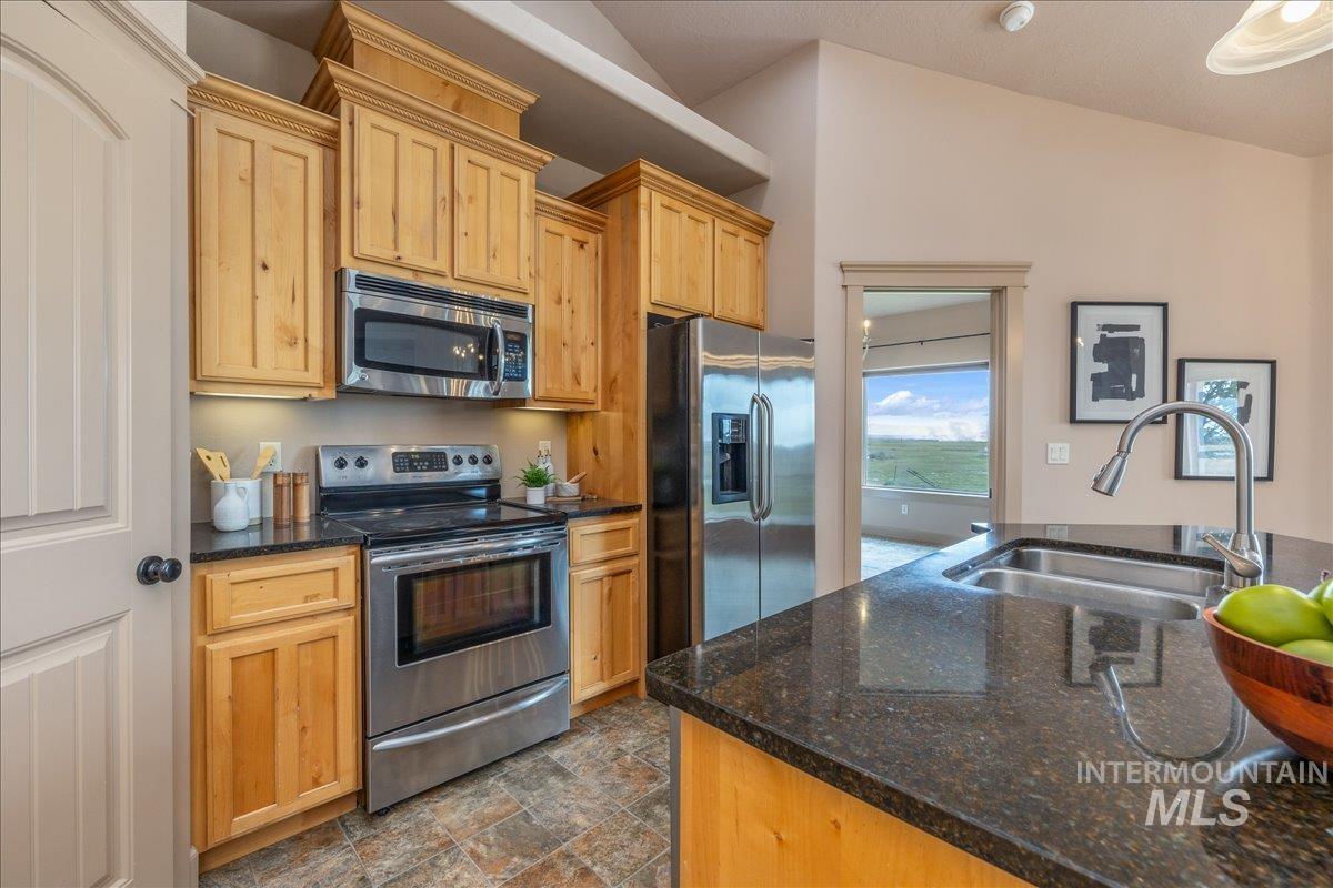 11850 Touch N Go Ave, Boise, Idaho 83716, 4 Bedrooms, 3 Bathrooms, Residential For Sale, Price $979,000,MLS 98983481