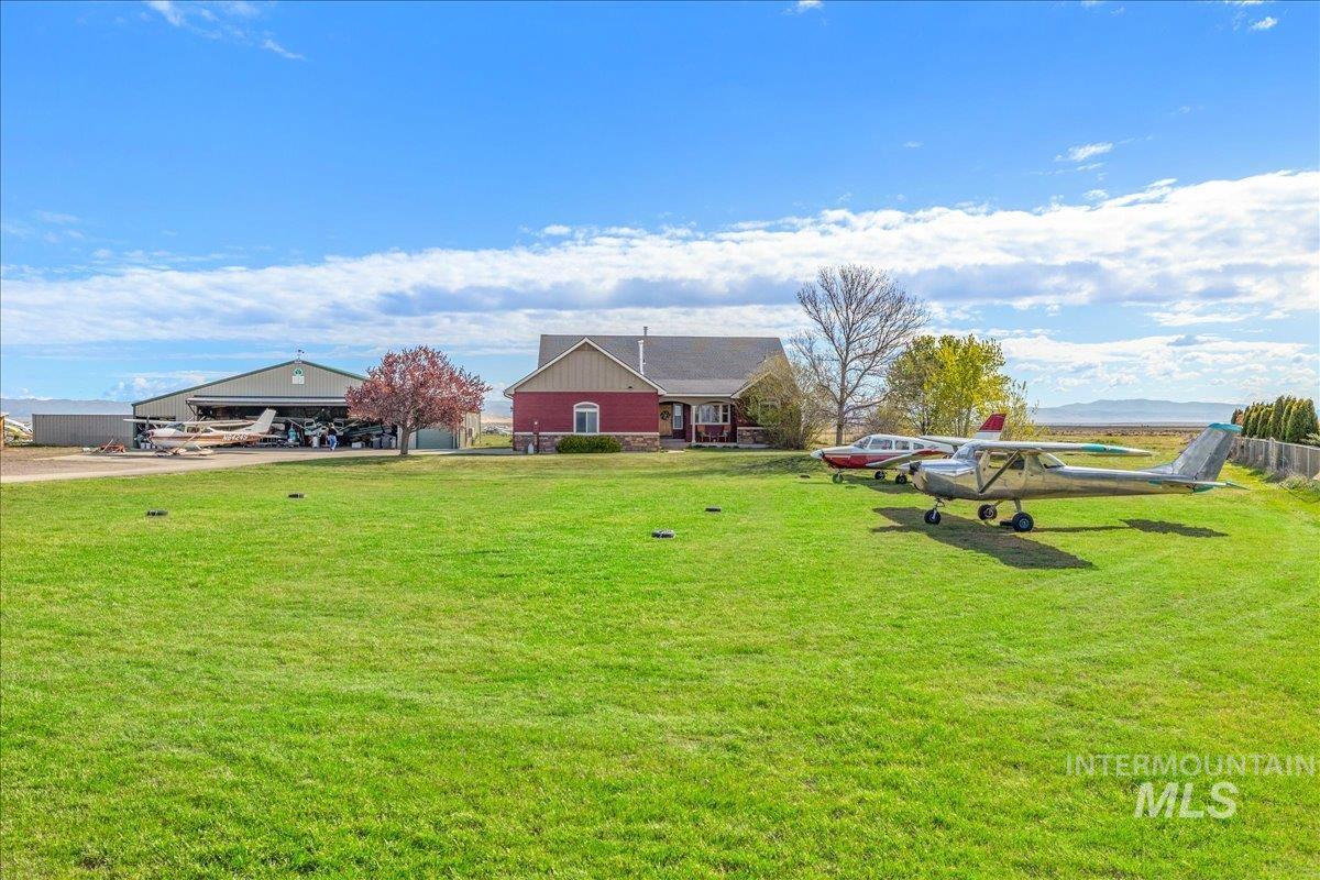 11850 Touch N Go Ave, Boise, Idaho 83716, 4 Bedrooms, 3 Bathrooms, Residential For Sale, Price $979,000,MLS 98983481