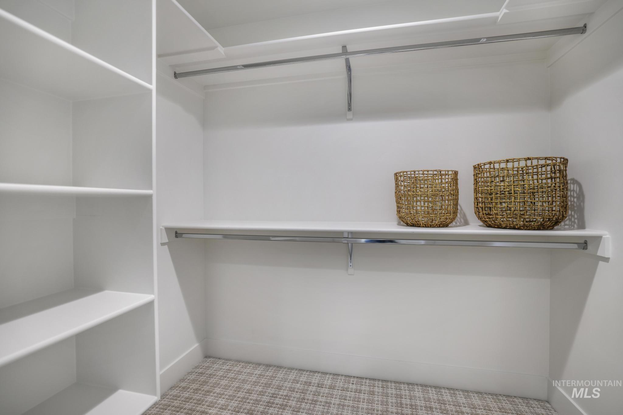 2203 Kooskia Loop, Twin Falls, Idaho 83301, 4 Bedrooms, 3 Bathrooms, Residential For Sale, Price $579,900,MLS 98983482