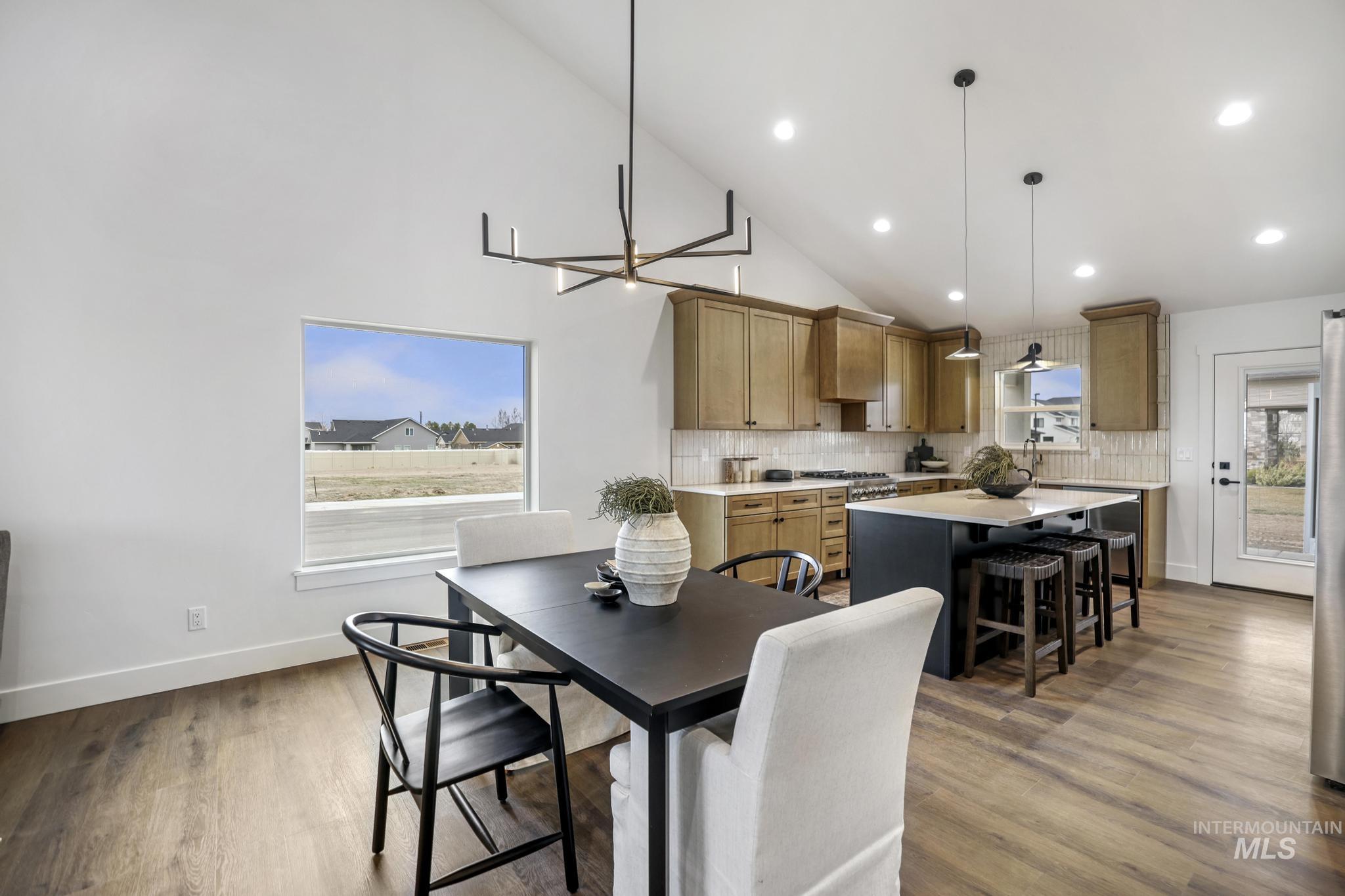 2203 Kooskia Loop, Twin Falls, Idaho 83301, 4 Bedrooms, 3 Bathrooms, Residential For Sale, Price $579,900,MLS 98983482