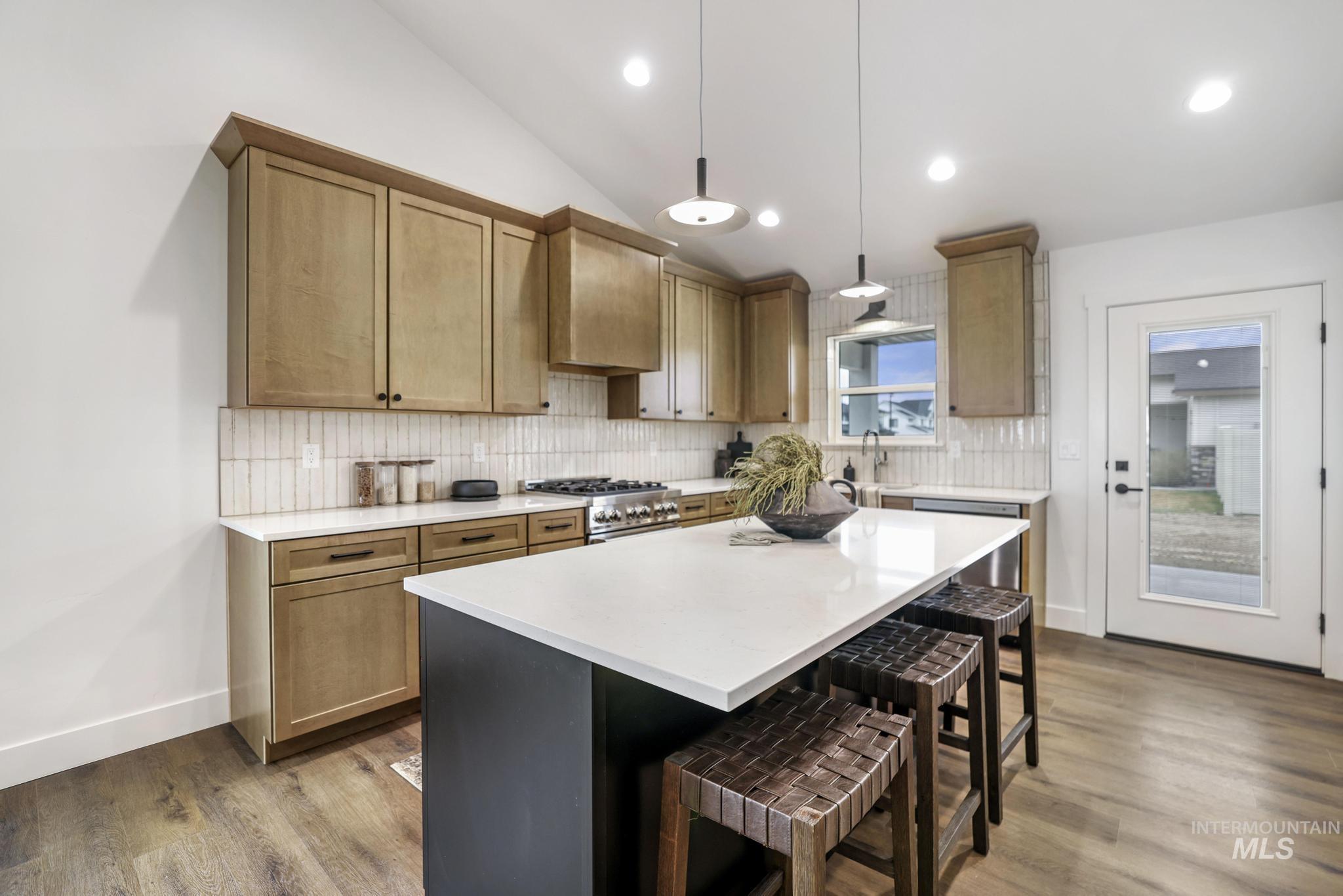 2203 Kooskia Loop, Twin Falls, Idaho 83301, 4 Bedrooms, 3 Bathrooms, Residential For Sale, Price $579,900,MLS 98983482