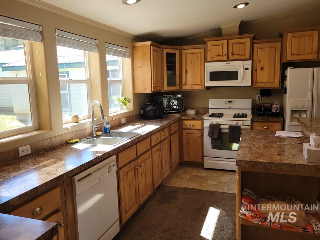 85 W Prospectors Drive, Cascade, Idaho 83611, 3 Bedrooms, 2 Bathrooms, Residential For Sale, Price $559,900,MLS 98983484