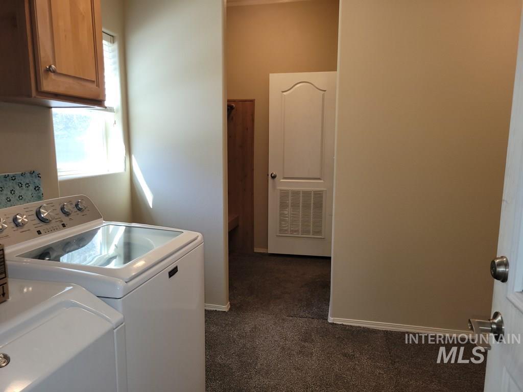 85 W Prospectors Drive, Cascade, Idaho 83611, 3 Bedrooms, 2 Bathrooms, Residential For Sale, Price $559,900,MLS 98983484