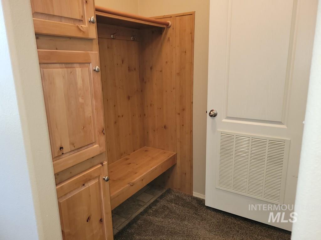 85 W Prospectors Drive, Cascade, Idaho 83611, 3 Bedrooms, 2 Bathrooms, Residential For Sale, Price $559,900,MLS 98983484