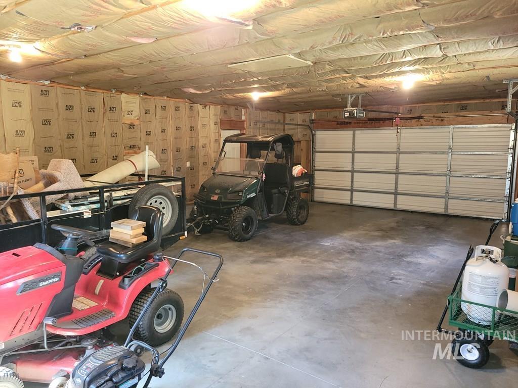 85 W Prospectors Drive, Cascade, Idaho 83611, 3 Bedrooms, 2 Bathrooms, Residential For Sale, Price $559,900,MLS 98983484