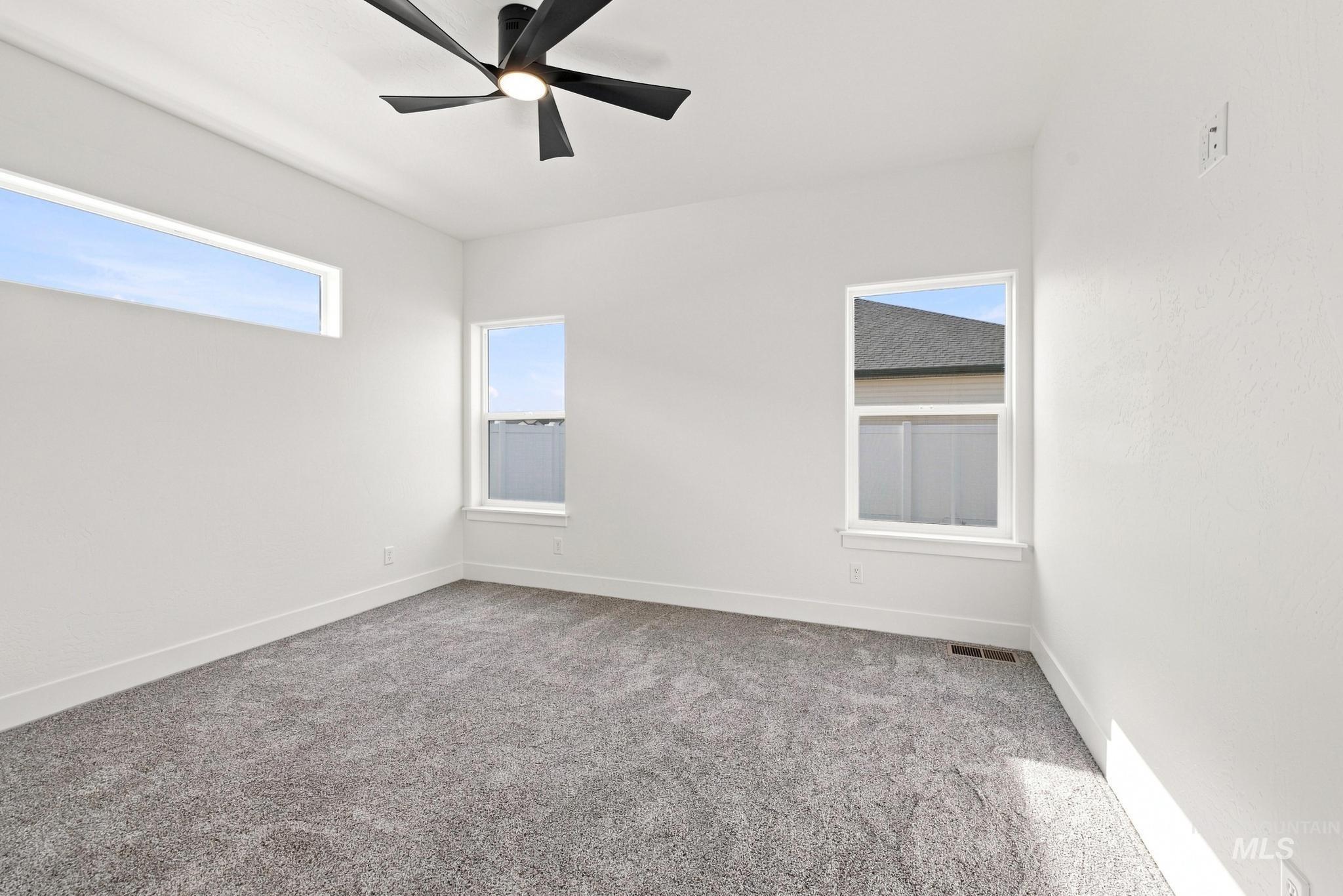 1243 Ira Burton, Twin Falls, Idaho 83301, 3 Bedrooms, 2.5 Bathrooms, Residential For Sale, Price $460,000,MLS 98983485
