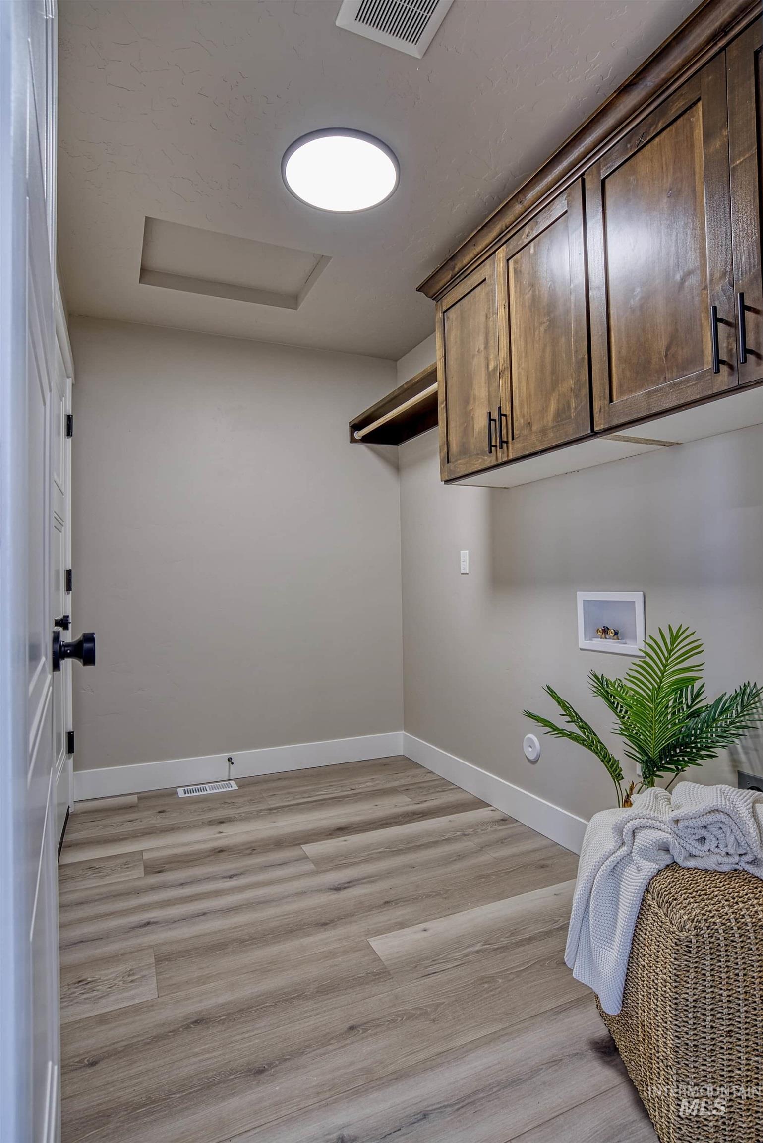 960 Campbell St, Vale, Oregon 97918, 4 Bedrooms, 2 Bathrooms, Residential For Sale, Price $349,900, 98983487