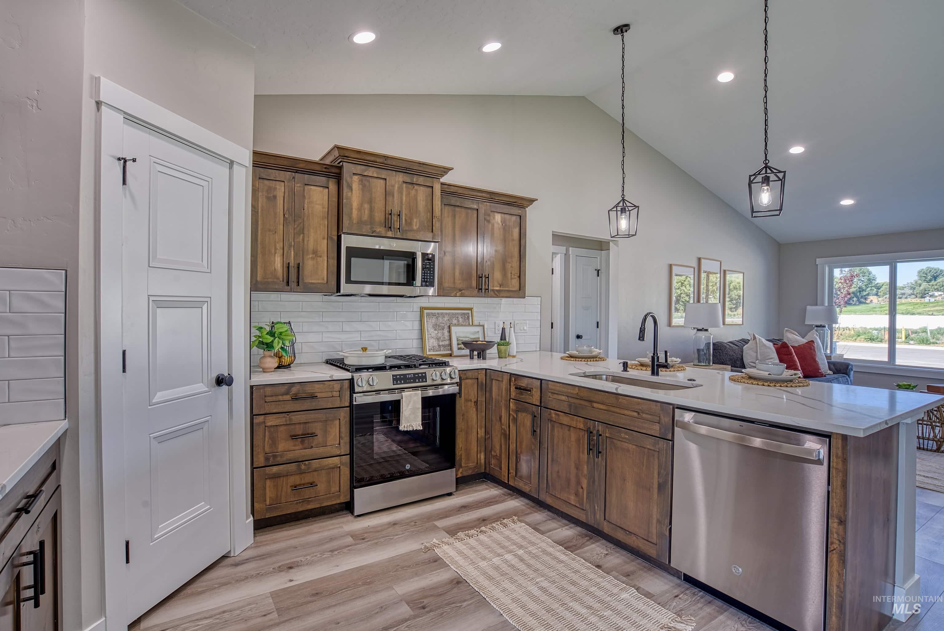 960 Campbell St, Vale, Oregon 97918, 4 Bedrooms, 2 Bathrooms, Residential For Sale, Price $349,900, 98983487
