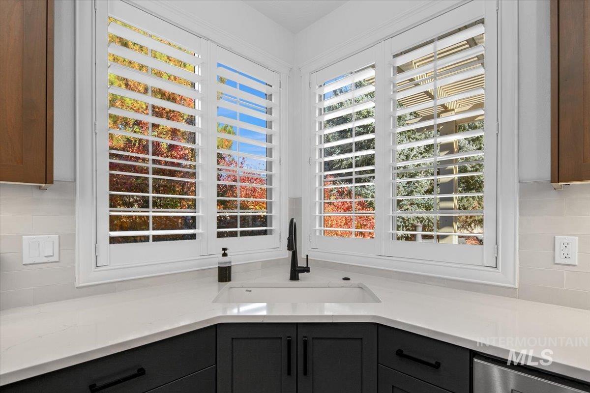 650 N Clearpoint Way, Eagle, Idaho 83616-7207, 5 Bedrooms, 3 Bathrooms, Residential For Sale, Price $950,000, 98983489