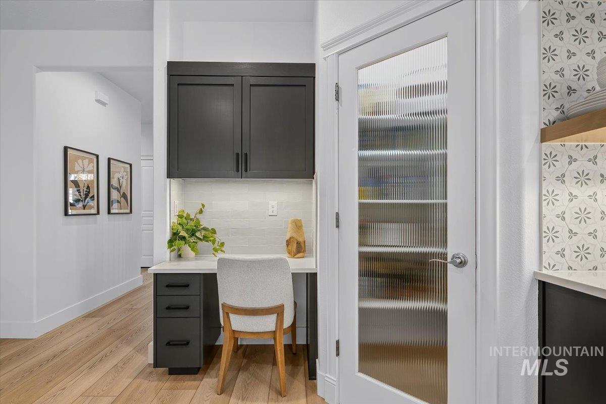 650 N Clearpoint Way, Eagle, Idaho 83616-7207, 5 Bedrooms, 3 Bathrooms, Residential For Sale, Price $950,000, 98983489