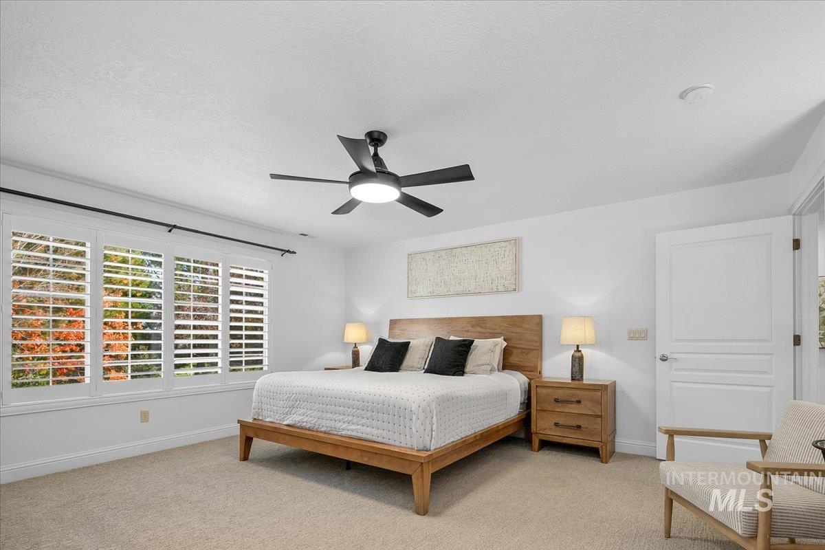 650 N Clearpoint Way, Eagle, Idaho 83616-7207, 5 Bedrooms, 3 Bathrooms, Residential For Sale, Price $950,000, 98983489