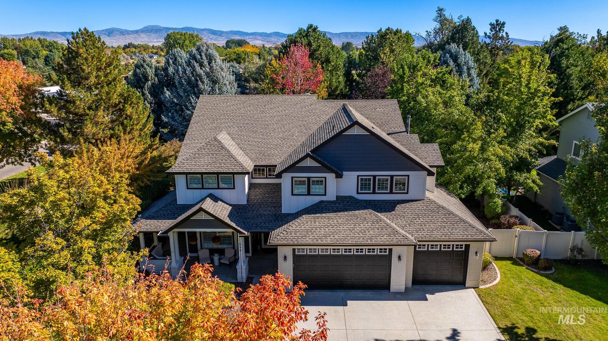 650 N Clearpoint Way, Eagle, Idaho 83616-7207, 5 Bedrooms, 3 Bathrooms, Residential For Sale, Price $950,000, 98983489
