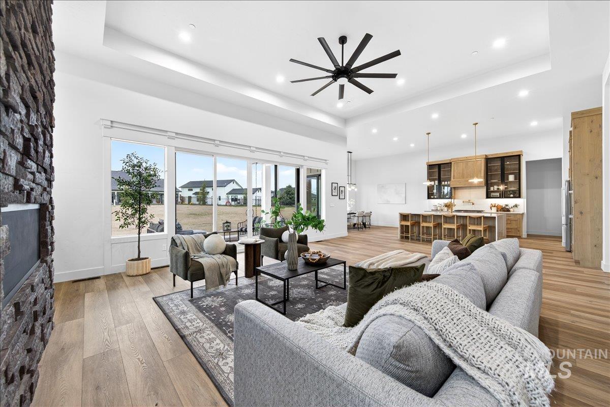 22625 Aura Vista Way, Caldwell, Idaho 83607, 4 Bedrooms, 3.5 Bathrooms, Residential For Sale, Price $1,175,000,MLS 98983490