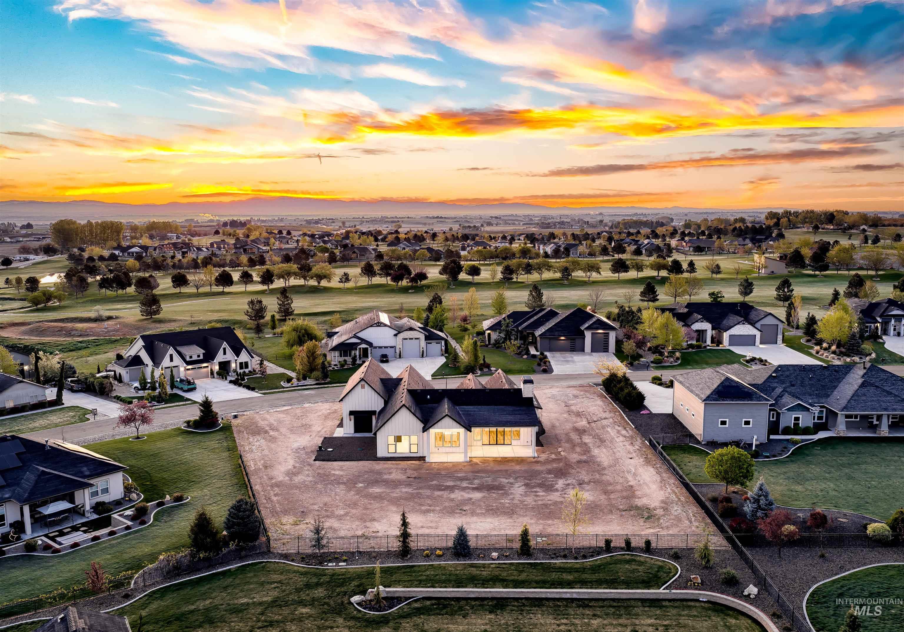 22625 Aura Vista Way, Caldwell, Idaho 83607, 4 Bedrooms, 3.5 Bathrooms, Residential For Sale, Price $1,175,000,MLS 98983490