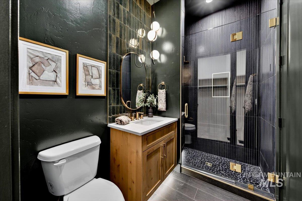 22625 Aura Vista Way, Caldwell, Idaho 83607, 4 Bedrooms, 3.5 Bathrooms, Residential For Sale, Price $1,175,000,MLS 98983490