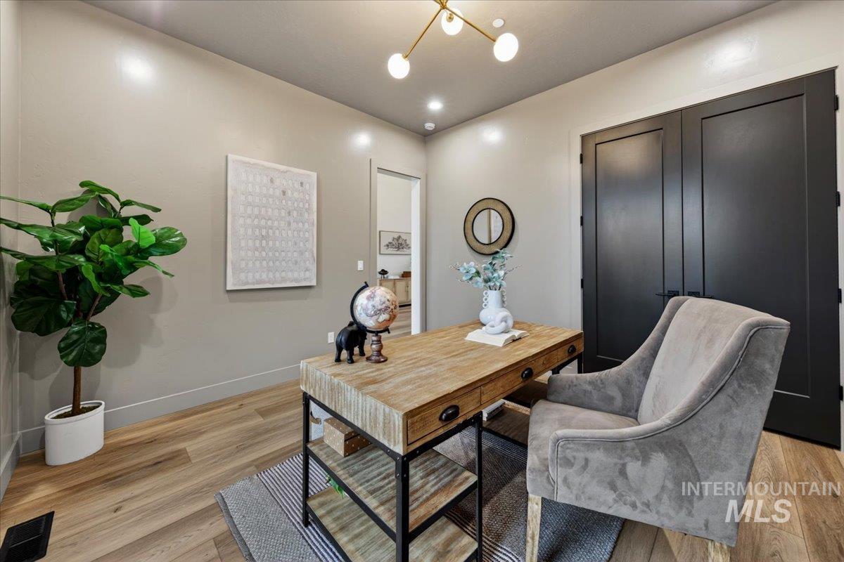 22625 Aura Vista Way, Caldwell, Idaho 83607, 4 Bedrooms, 3.5 Bathrooms, Residential For Sale, Price $1,175,000,MLS 98983490