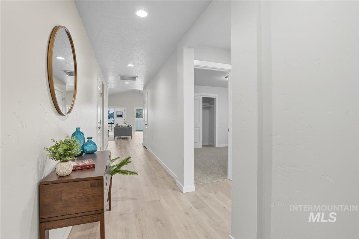 607 Dunmore Ave, Middleton, Idaho 83644, 3 Bedrooms, 2 Bathrooms, Residential For Sale, Price $461,990,MLS 98983491