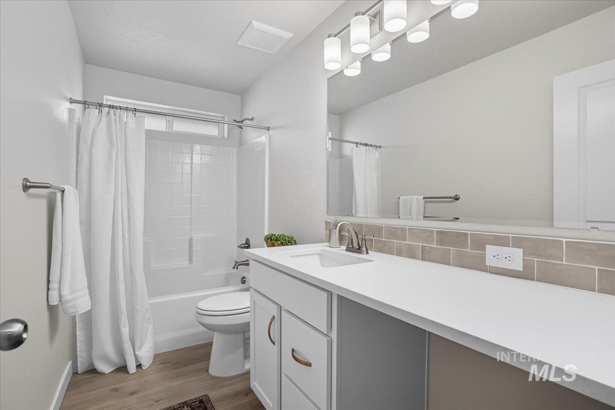 607 Dunmore Ave, Middleton, Idaho 83644, 3 Bedrooms, 2 Bathrooms, Residential For Sale, Price $461,990,MLS 98983491