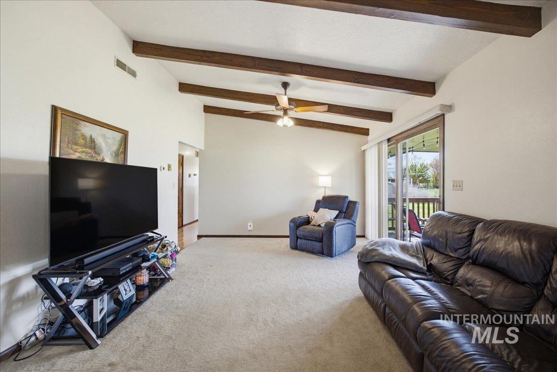 1901 S Ten Mile rd, Meridian, Idaho 83642, 6 Bedrooms, 3 Bathrooms, Residential For Sale, Price $975,000,MLS 98983492