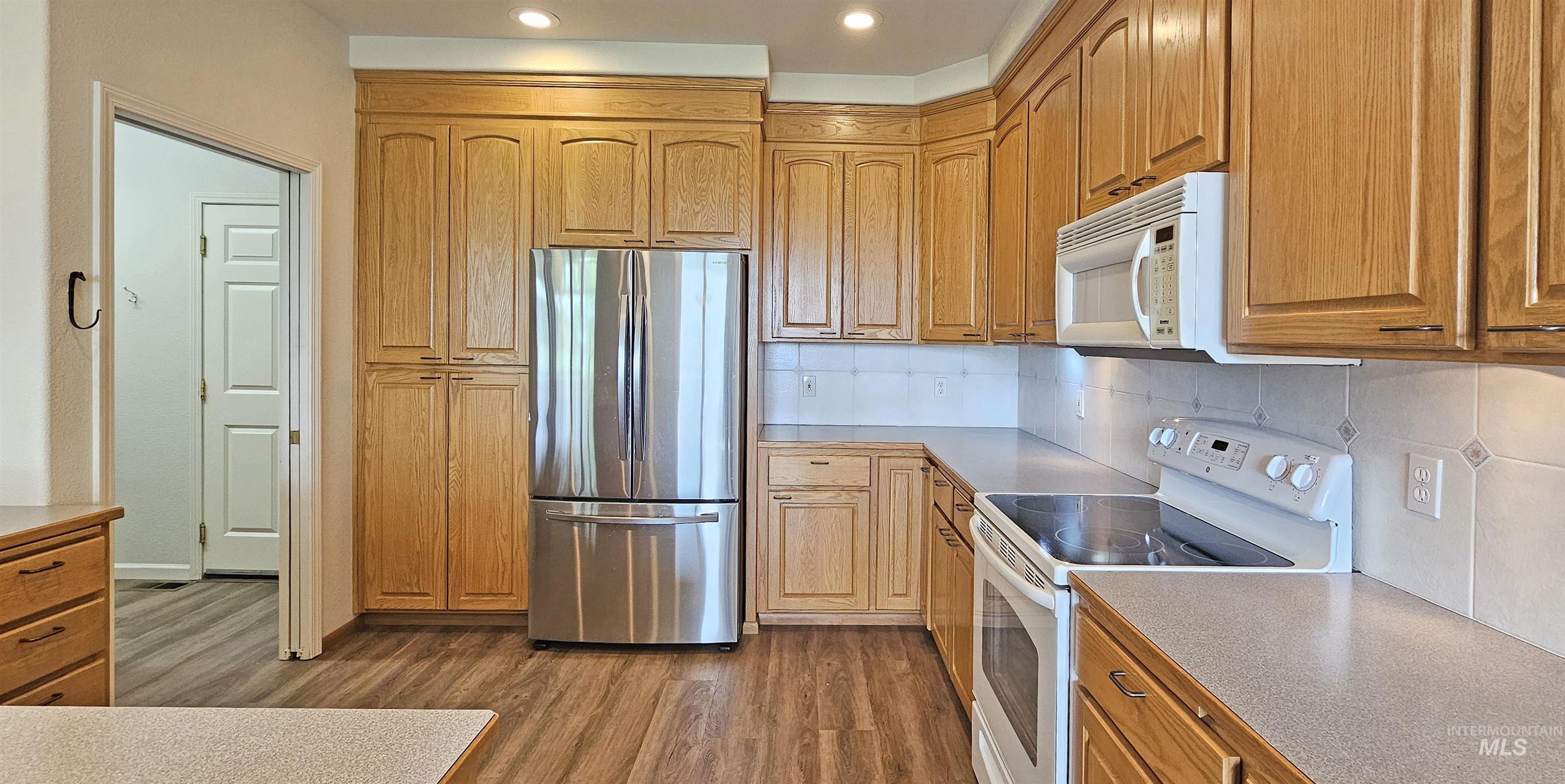 3775 Swallows Nest Court, Clarkston, Washington 99403, 2 Bedrooms, 2 Bathrooms, Residential For Sale, Price $435,000,MLS 98983494