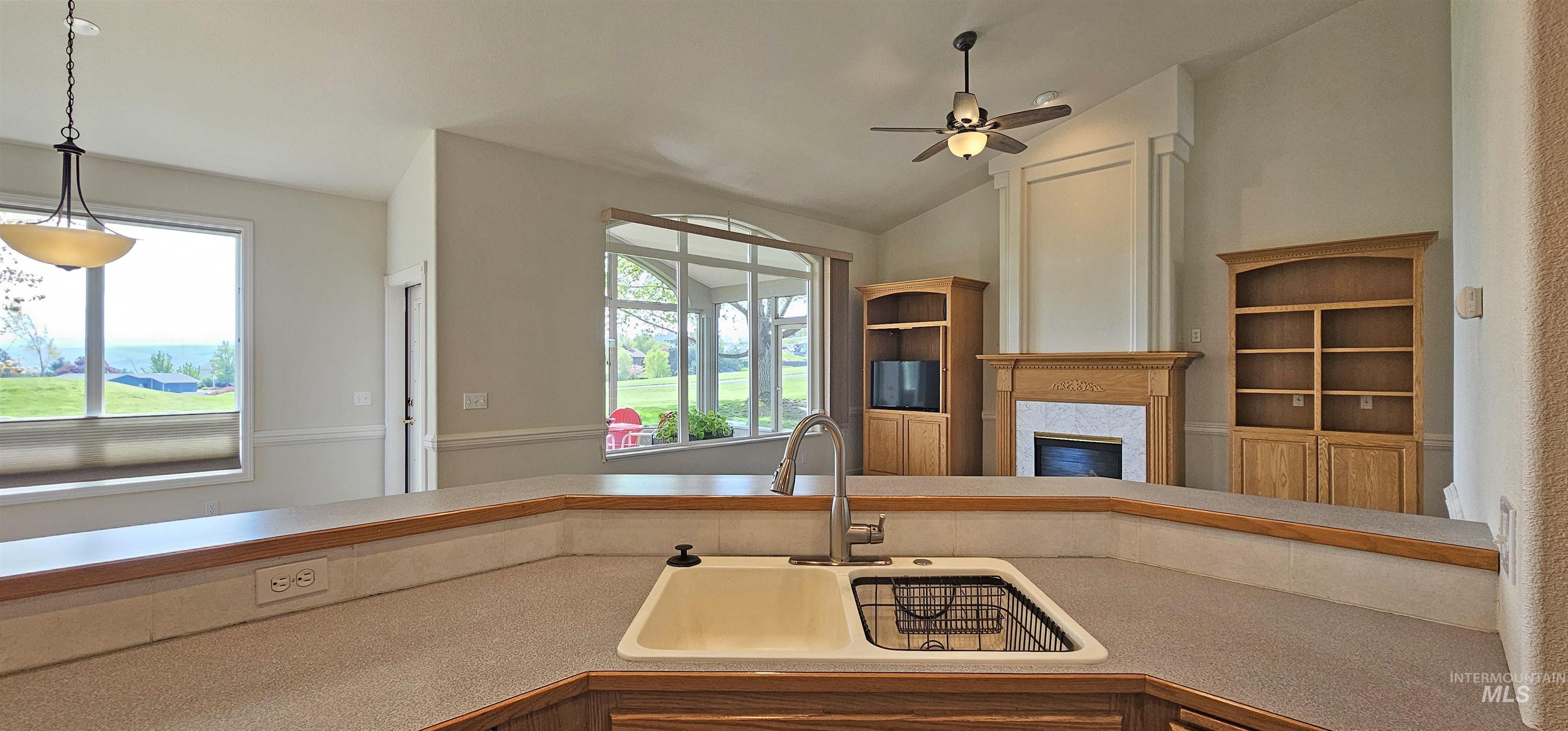 3775 Swallows Nest Court, Clarkston, Washington 99403, 2 Bedrooms, 2 Bathrooms, Residential For Sale, Price $435,000,MLS 98983494