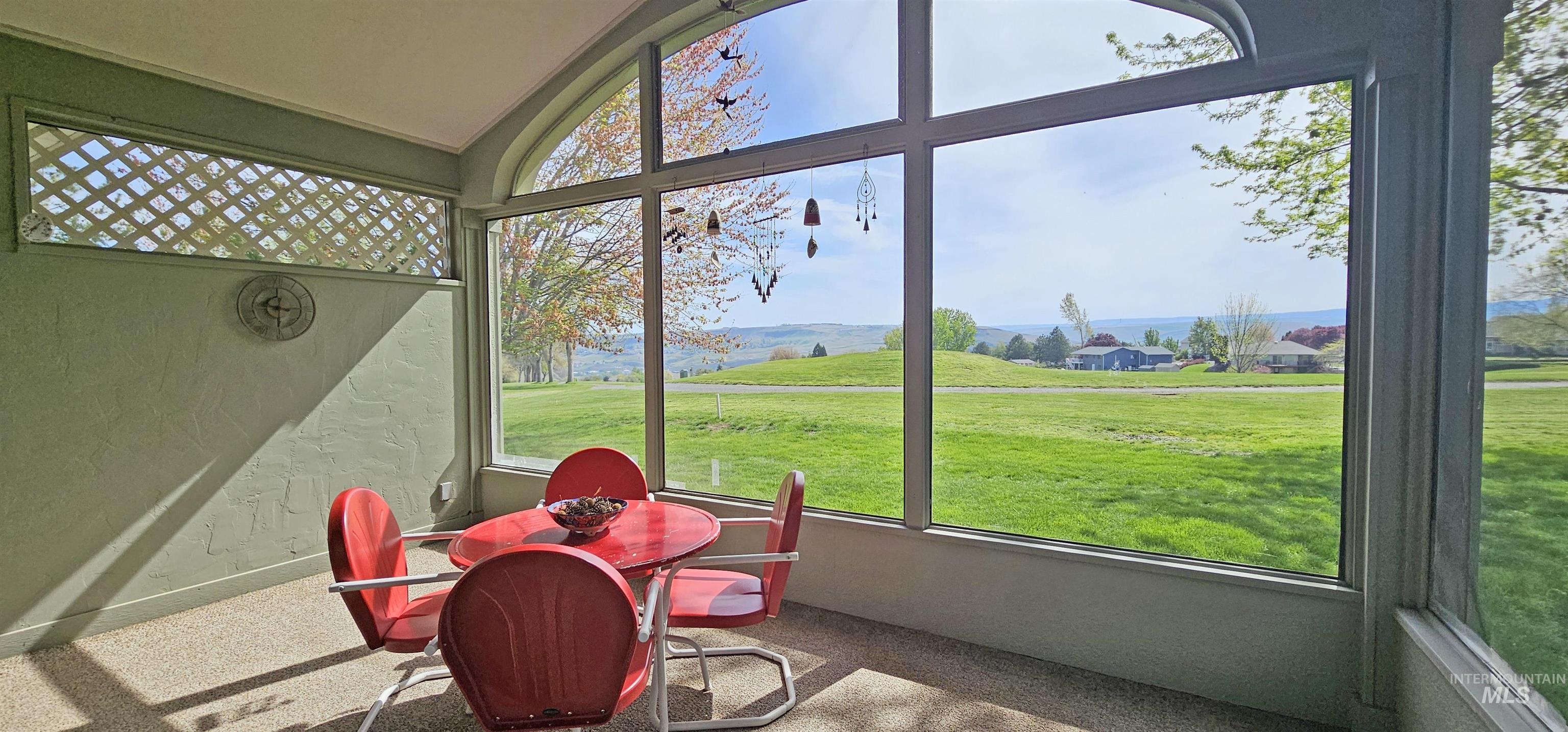3775 Swallows Nest Court, Clarkston, Washington 99403, 2 Bedrooms, 2 Bathrooms, Residential For Sale, Price $435,000,MLS 98983494