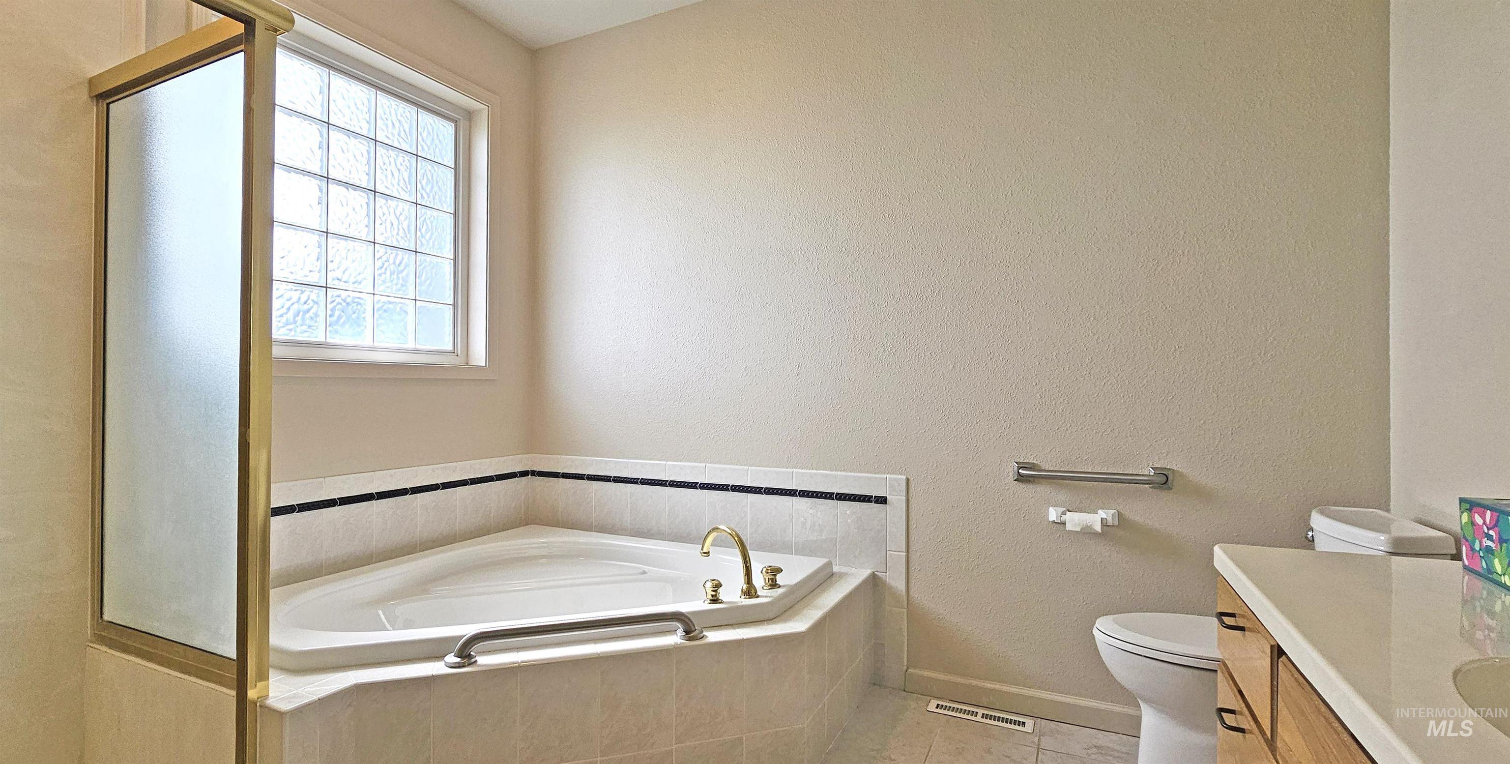 3775 Swallows Nest Court, Clarkston, Washington 99403, 2 Bedrooms, 2 Bathrooms, Residential For Sale, Price $435,000,MLS 98983494
