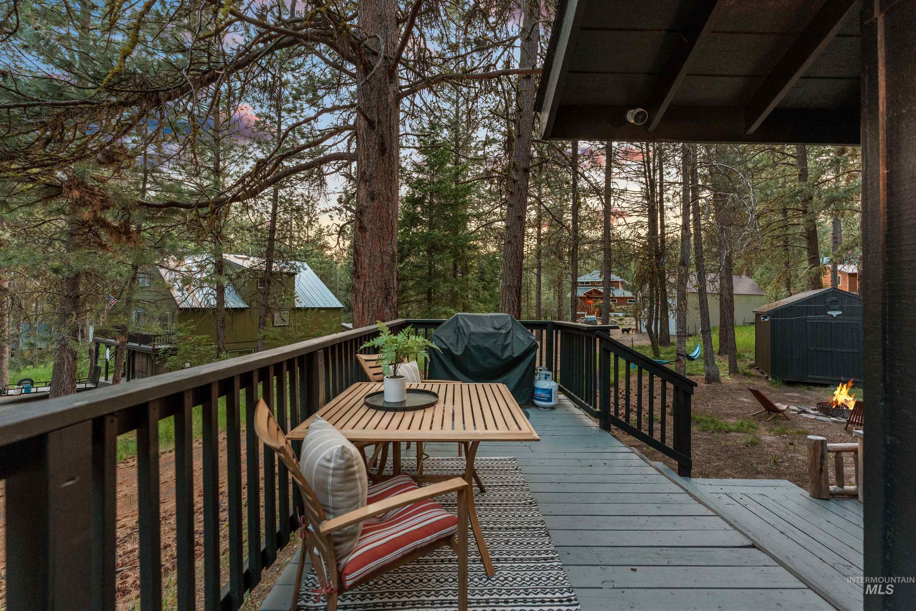 285 Rio Vista Blvd, McCall, Idaho 83638, 2 Bedrooms, 1 Bathroom, Residential For Sale, Price $600,000,MLS 98983495