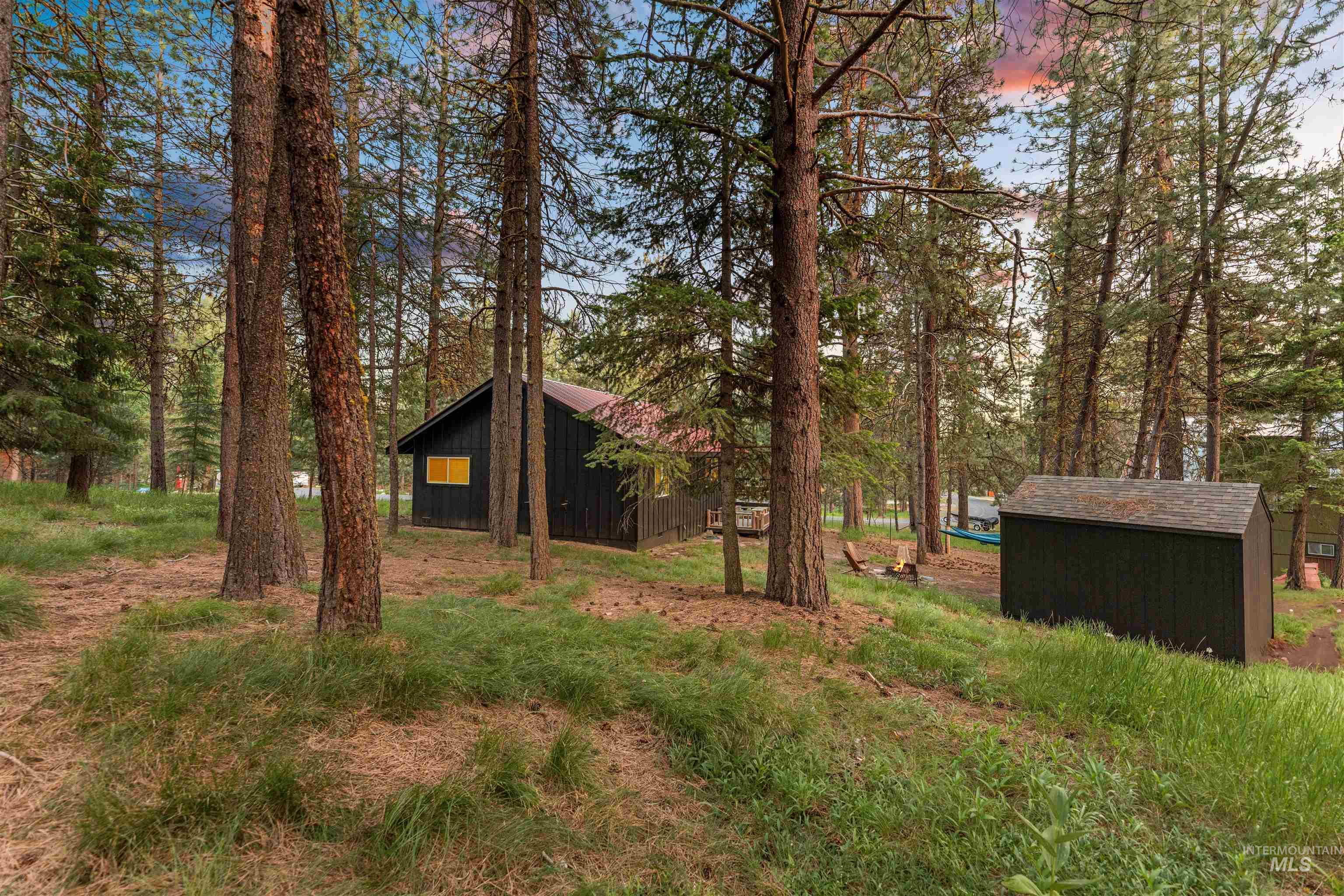285 Rio Vista Blvd, McCall, Idaho 83638, 2 Bedrooms, 1 Bathroom, Residential For Sale, Price $600,000,MLS 98983495