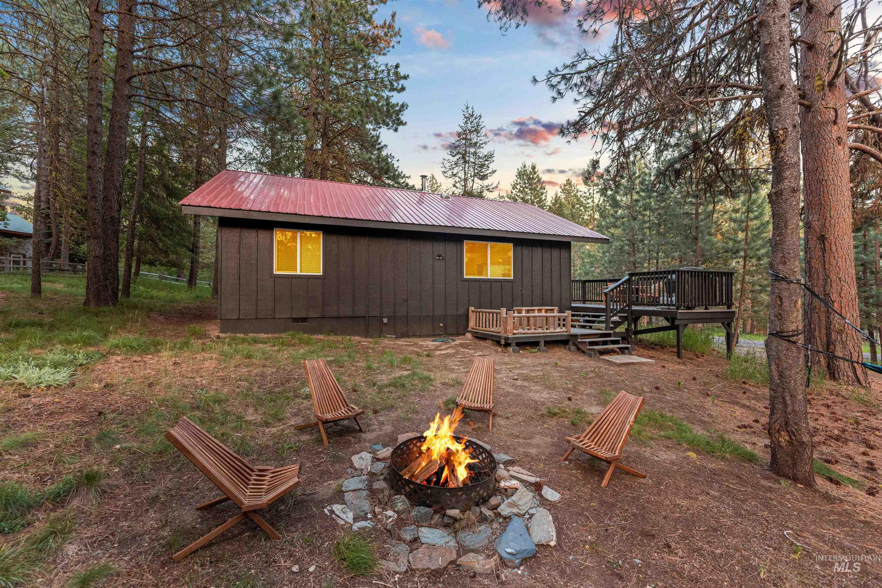 285 Rio Vista Blvd, McCall, Idaho 83638, 2 Bedrooms, 1 Bathroom, Residential For Sale, Price $600,000,MLS 98983495