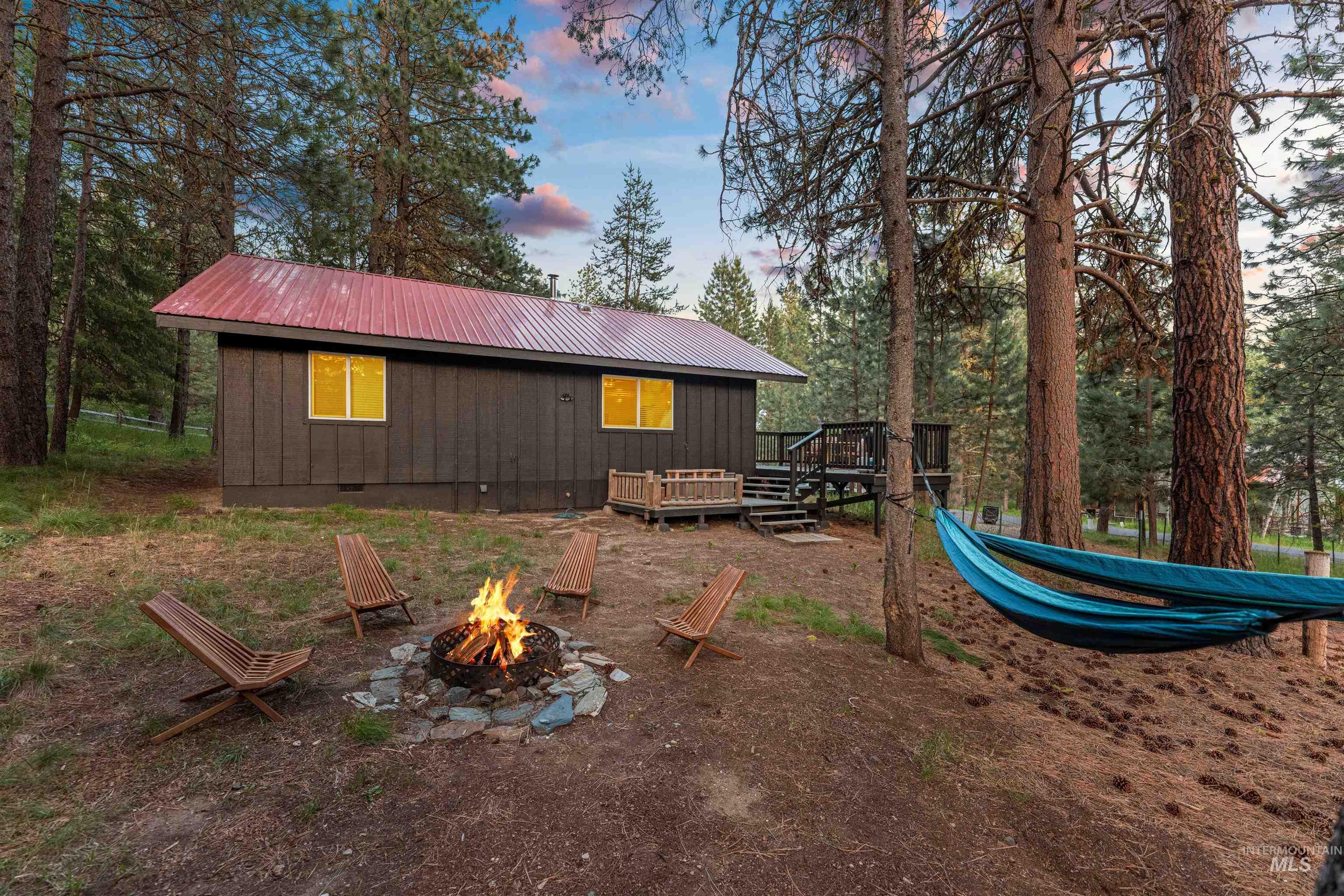 285 Rio Vista Blvd, McCall, Idaho 83638, 2 Bedrooms, 1 Bathroom, Residential For Sale, Price $600,000,MLS 98983495