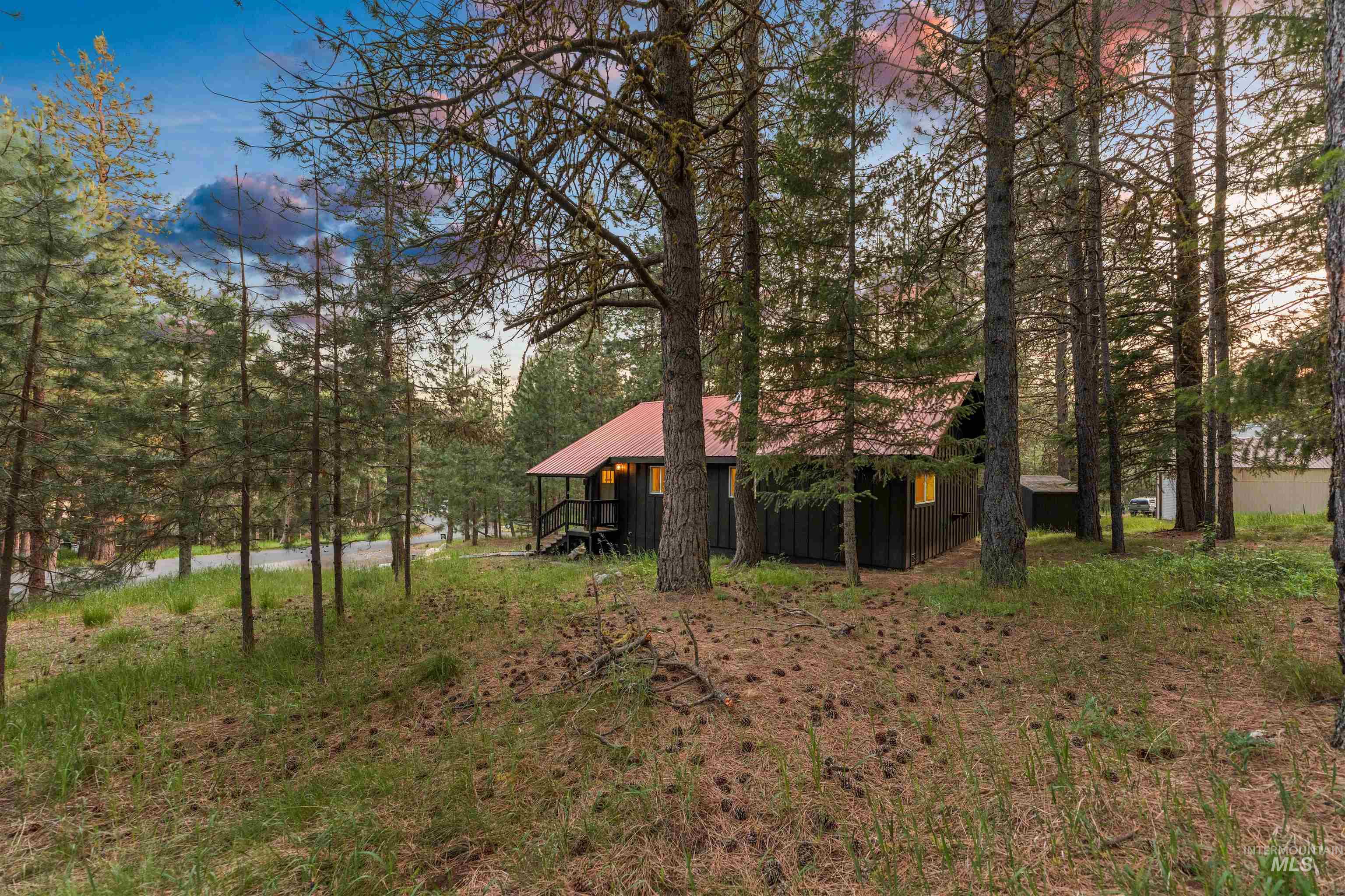 285 Rio Vista Blvd, McCall, Idaho 83638, 2 Bedrooms, 1 Bathroom, Residential For Sale, Price $600,000,MLS 98983495