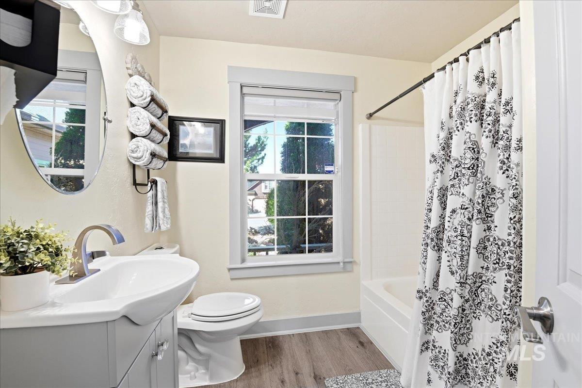 12451 W Murchison St, Boise, Idaho 83709, 3 Bedrooms, 2.5 Bathrooms, Residential For Sale, Price $599,900,MLS 98983496