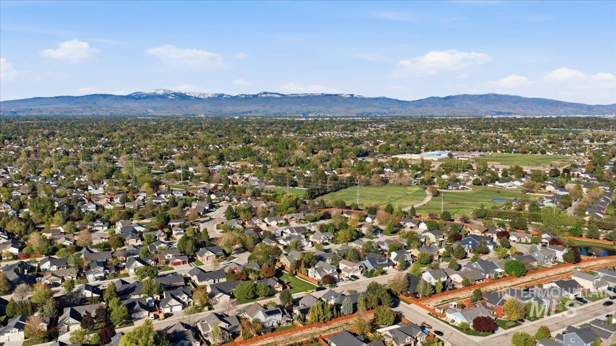 12451 W Murchison St, Boise, Idaho 83709, 3 Bedrooms, 2.5 Bathrooms, Residential For Sale, Price $599,900,MLS 98983496