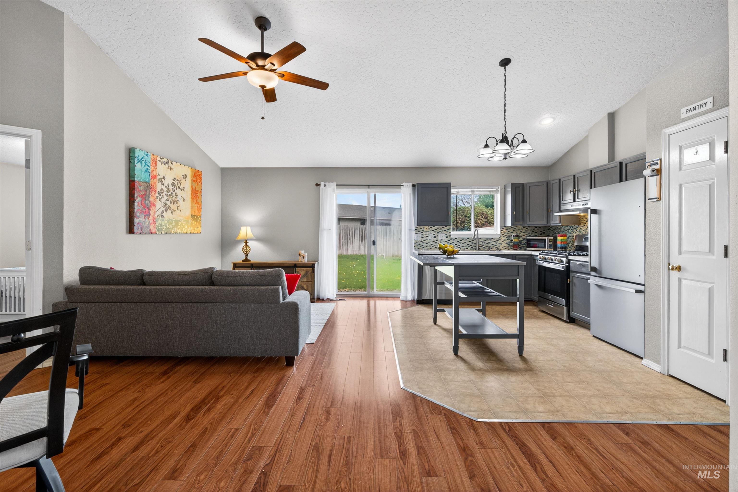 2600 Muskrat Ave, Nampa, Idaho 83687, 3 Bedrooms, 2 Bathrooms, Residential For Sale, Price $350,000, 98983499