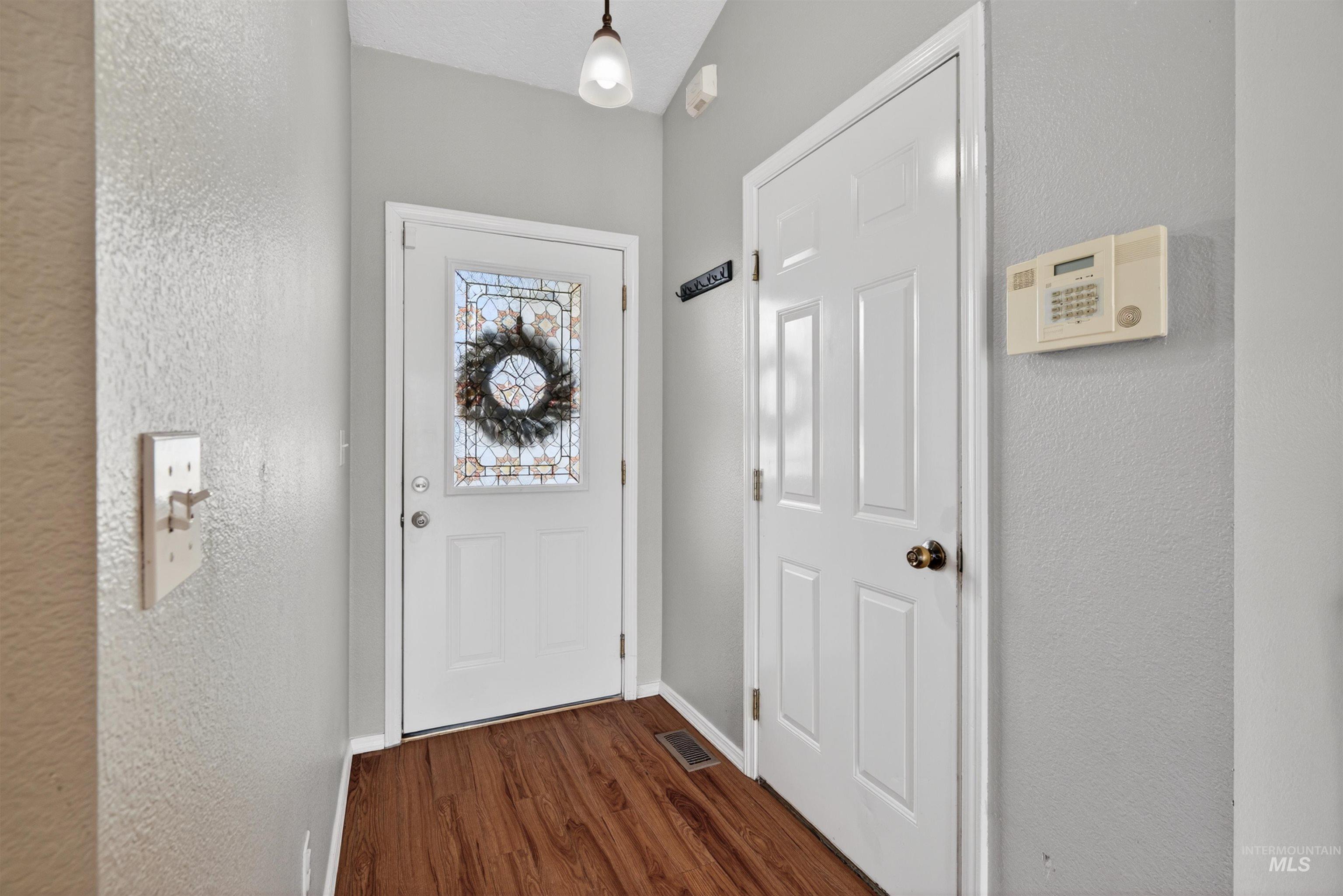 2600 Muskrat Ave, Nampa, Idaho 83687, 3 Bedrooms, 2 Bathrooms, Residential For Sale, Price $350,000, 98983499