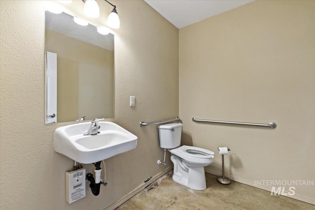 1111 3rd Ave No, Nampa, Idaho 83687, Business/Commercial For Sale, Price $629,900,MLS 98983500