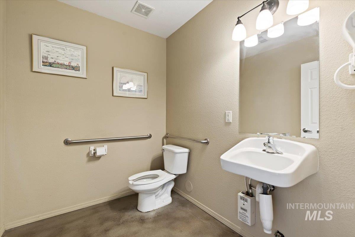 1111 3rd Ave No, Nampa, Idaho 83687, Business/Commercial For Sale, Price $629,900,MLS 98983500