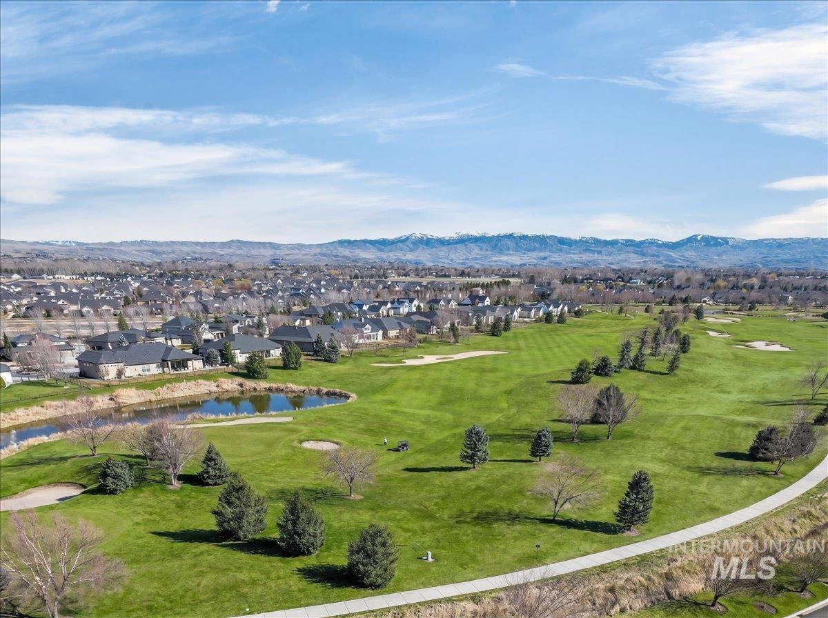 1044 N Synergy Ln, Eagle, Idaho 83616, 3 Bedrooms, 2 Bathrooms, Residential For Sale, Price $574,900,MLS 98983502