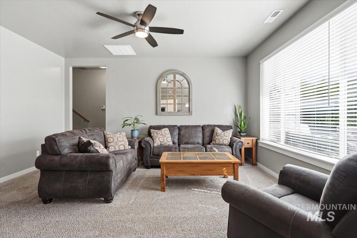 1044 N Synergy Ln, Eagle, Idaho 83616, 3 Bedrooms, 2 Bathrooms, Residential For Sale, Price $574,900,MLS 98983502