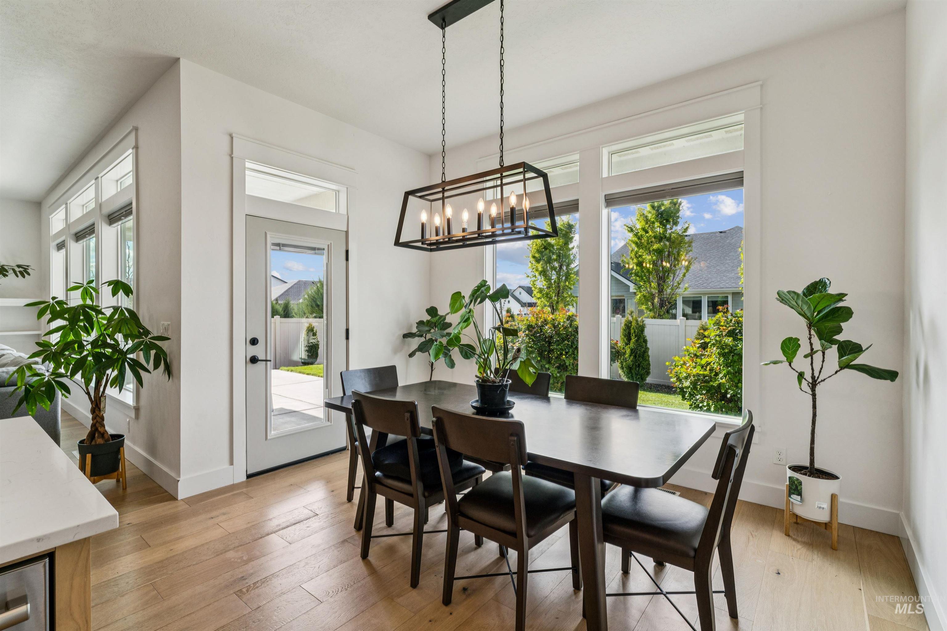 971 E Viedma St, Kuna, Idaho 83634, 5 Bedrooms, 2.5 Bathrooms, Residential For Sale, Price $739,990,MLS 98983503