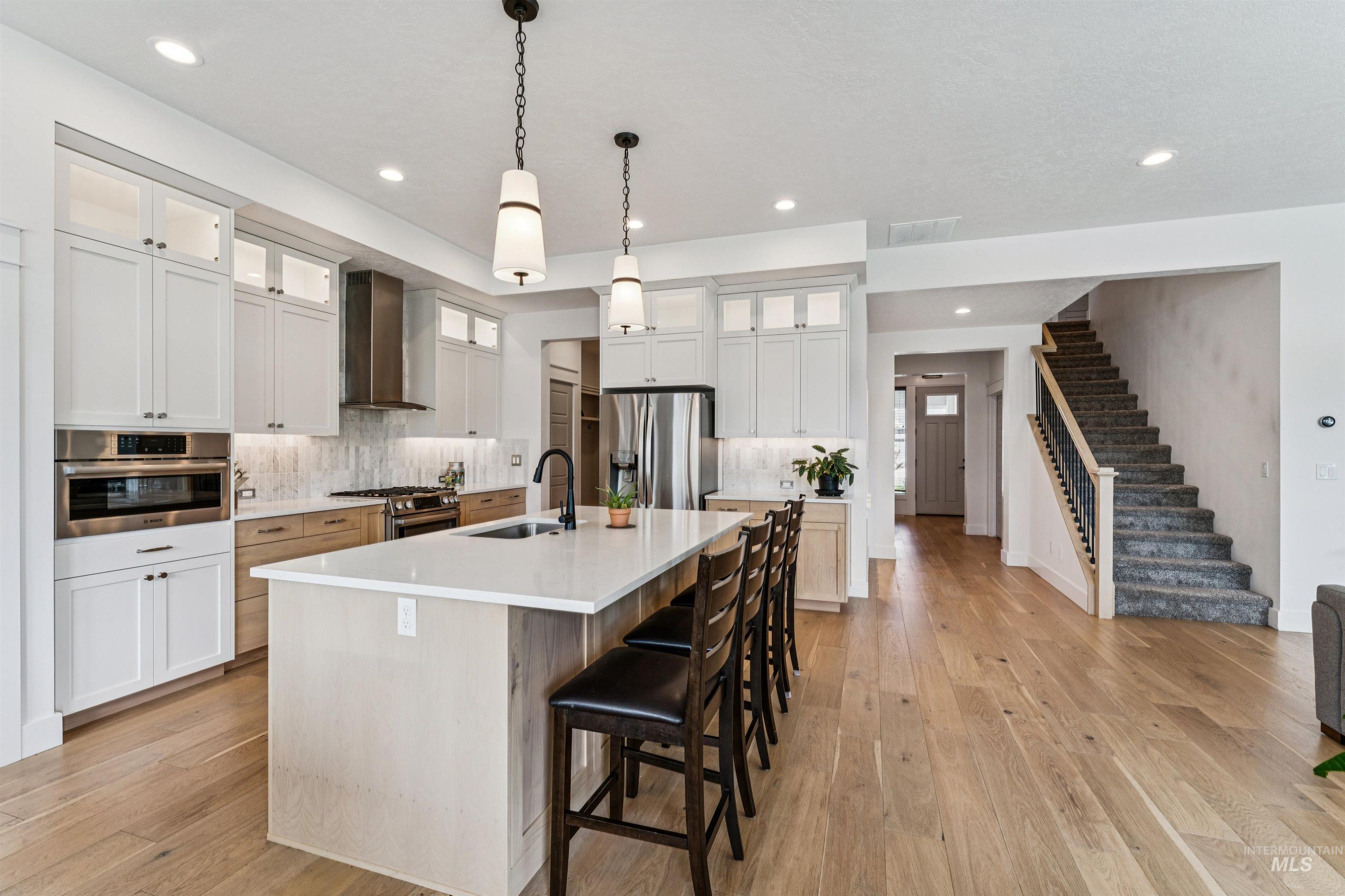 971 E Viedma St, Kuna, Idaho 83634, 5 Bedrooms, 2.5 Bathrooms, Residential For Sale, Price $739,990,MLS 98983503