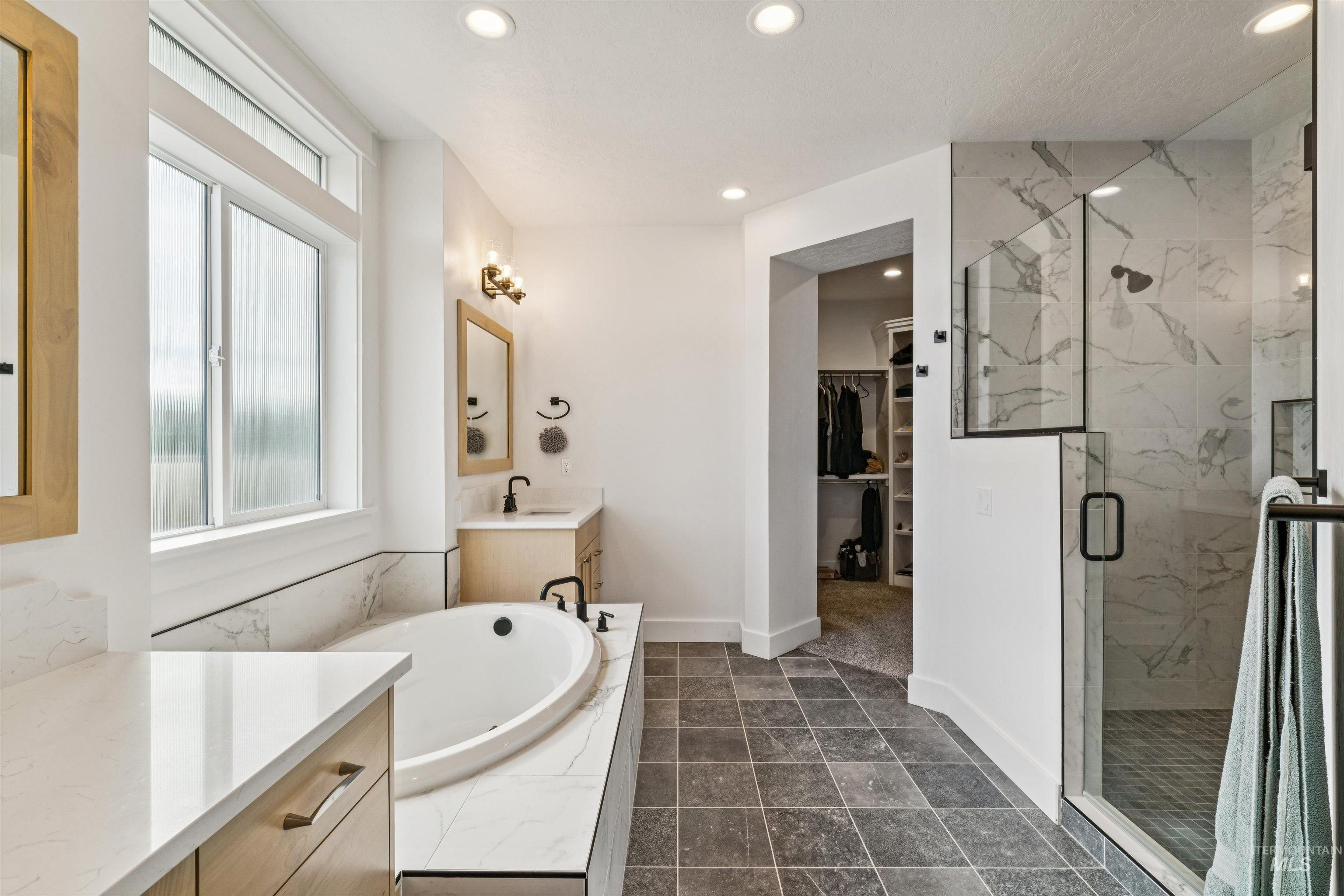 971 E Viedma St, Kuna, Idaho 83634, 5 Bedrooms, 2.5 Bathrooms, Residential For Sale, Price $739,990,MLS 98983503