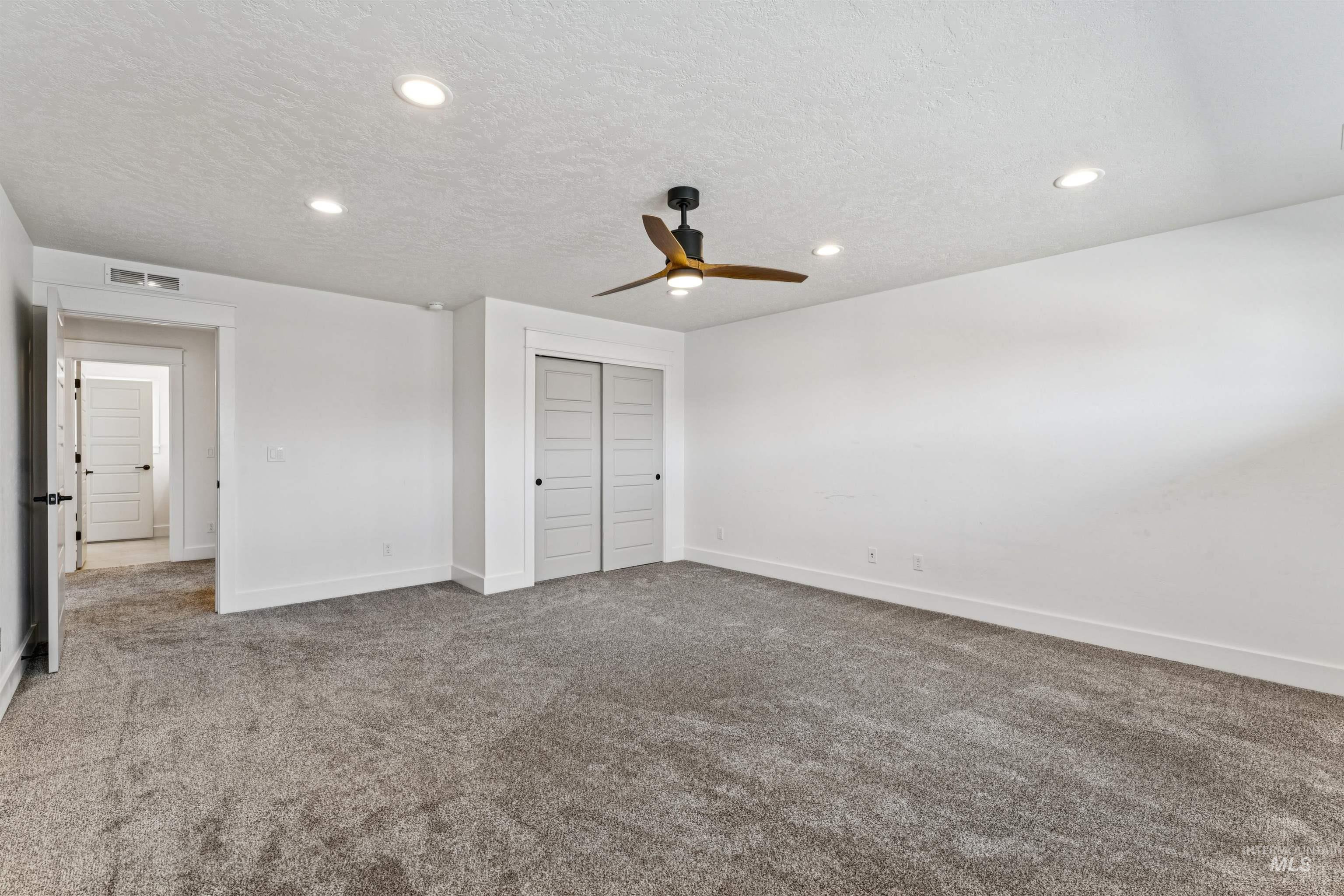 971 E Viedma St, Kuna, Idaho 83634, 5 Bedrooms, 2.5 Bathrooms, Residential For Sale, Price $739,990,MLS 98983503