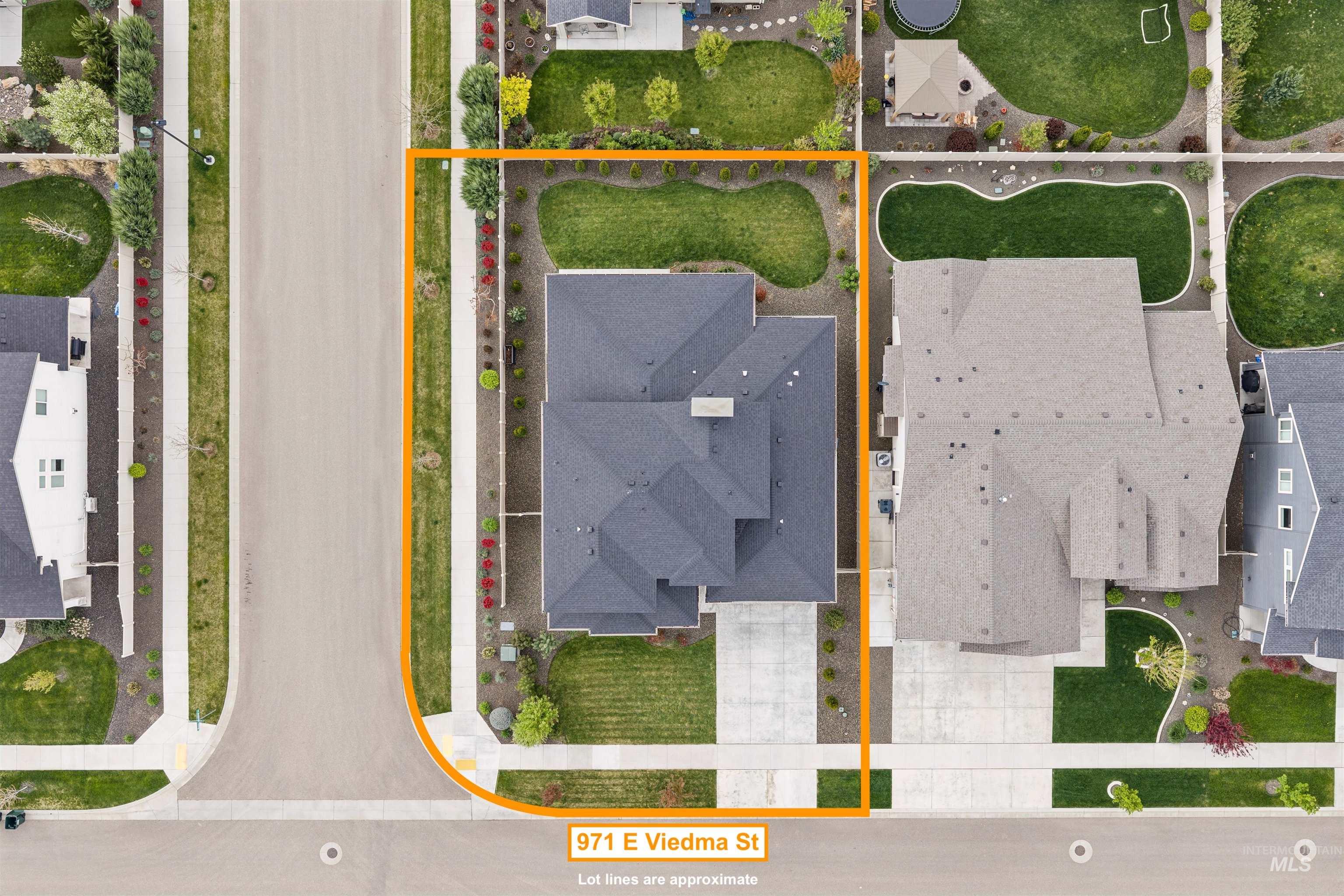 971 E Viedma St, Kuna, Idaho 83634, 5 Bedrooms, 2.5 Bathrooms, Residential For Sale, Price $739,990,MLS 98983503