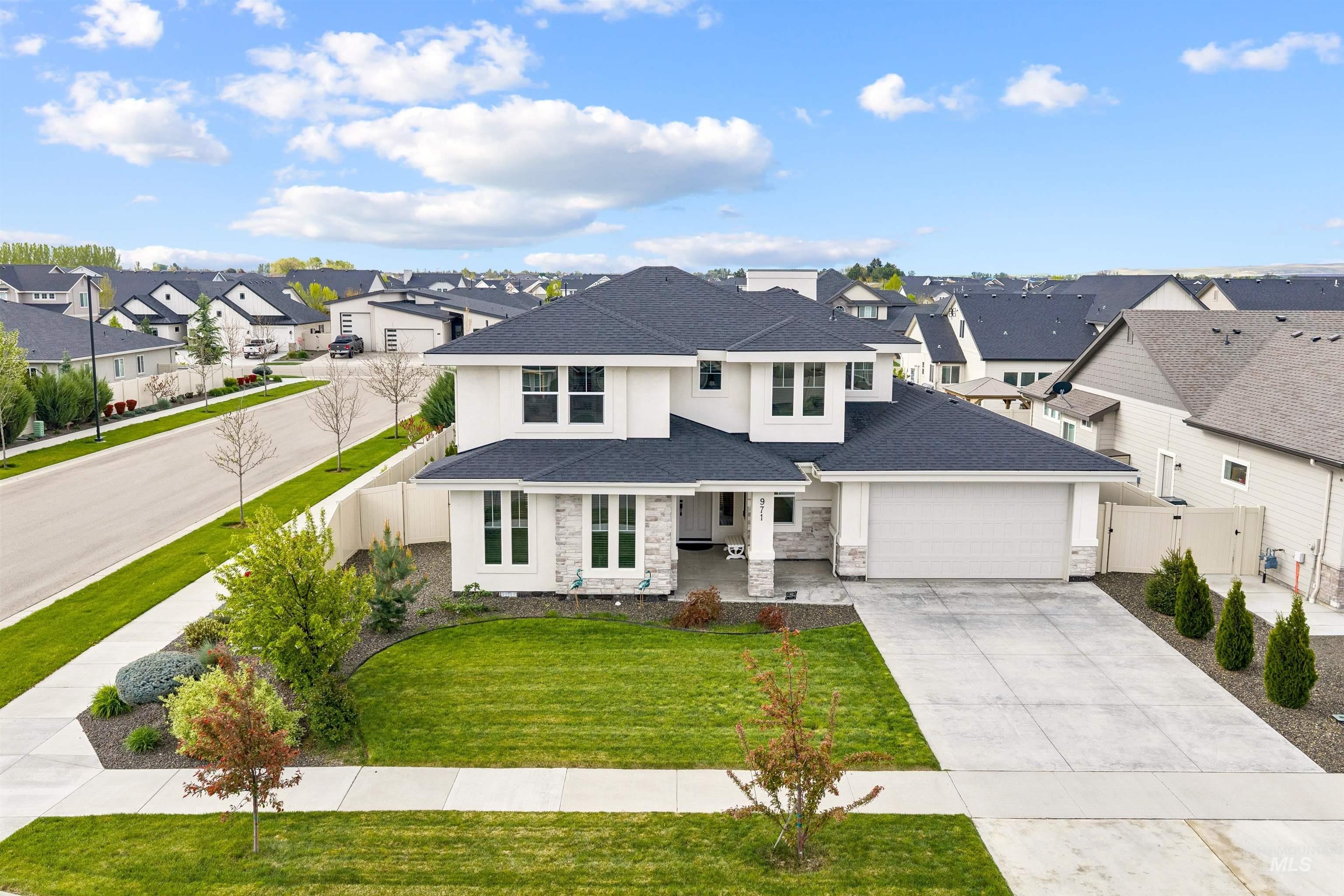 971 E Viedma St, Kuna, Idaho 83634, 5 Bedrooms, 2.5 Bathrooms, Residential For Sale, Price $739,990,MLS 98983503